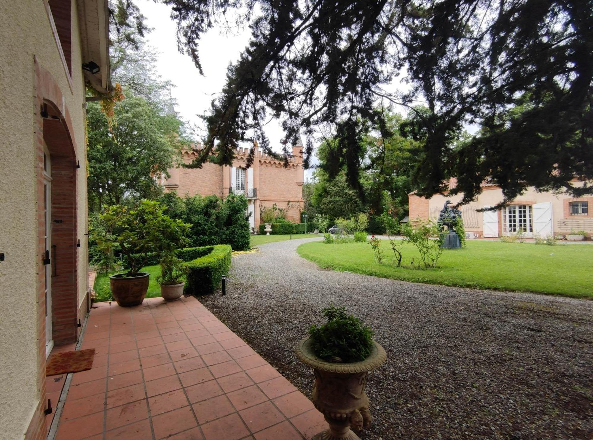 Chateau De Pys Guest House Latrape 외부 사진