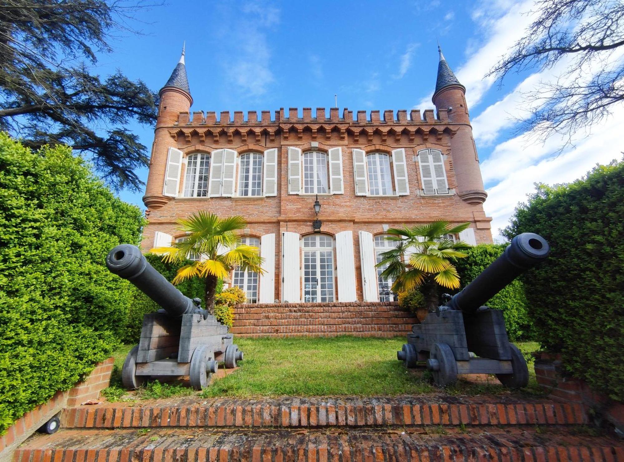 Chateau De Pys Guest House Latrape 외부 사진