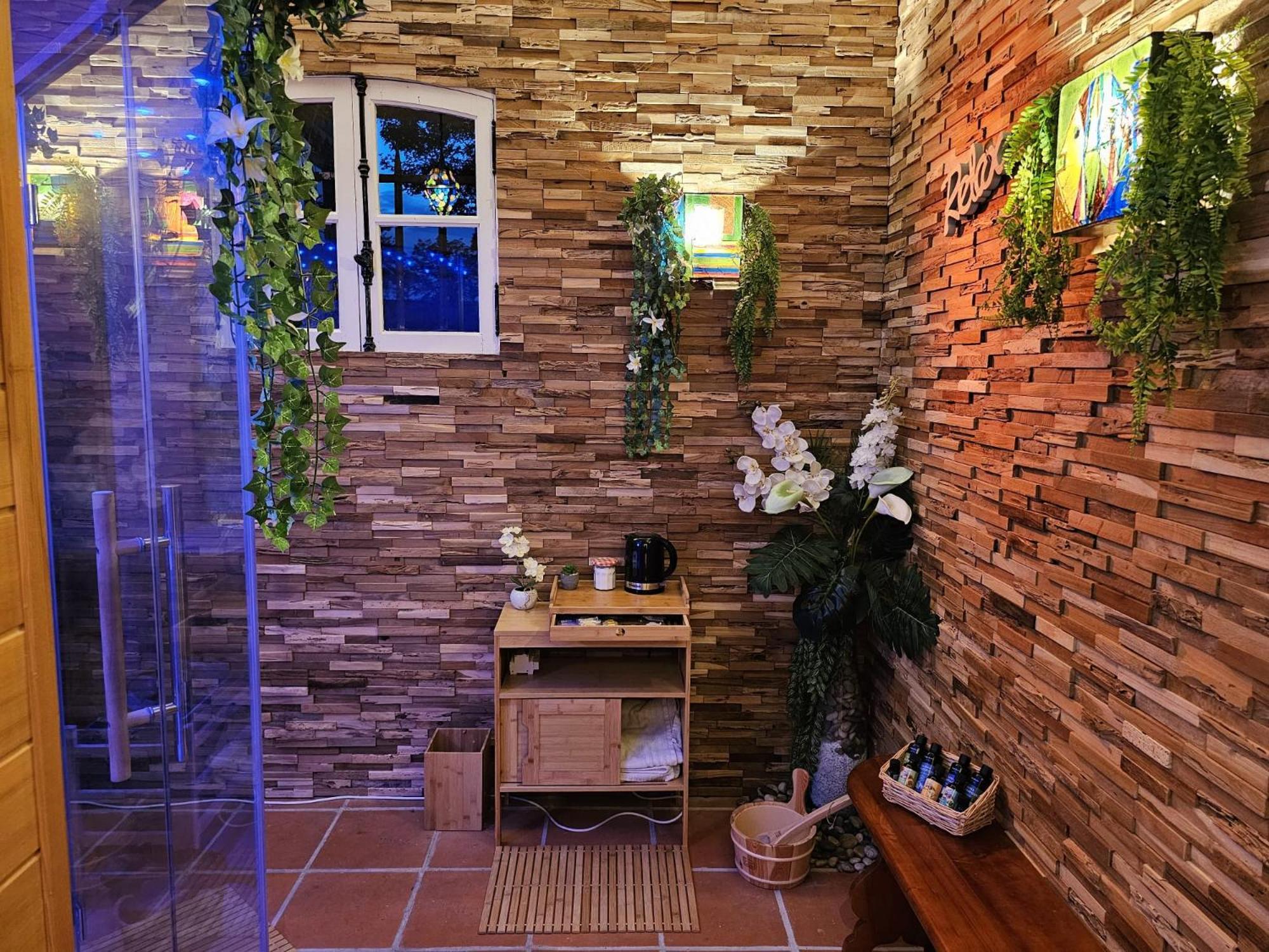 Chateau De Pys Guest House Latrape 외부 사진