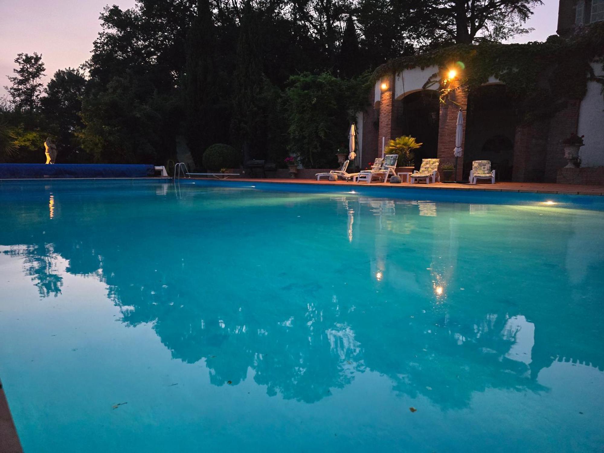Chateau De Pys Guest House Latrape 외부 사진